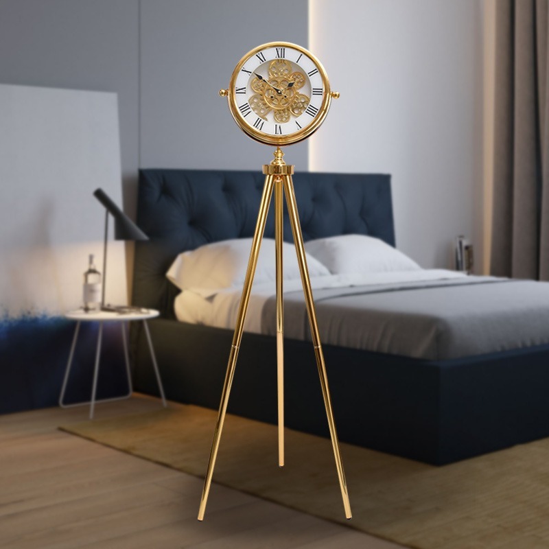 Running Gear Lights - Modern Luxury Silent Desk Clocks Creative